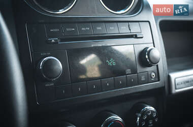 Внедорожник / Кроссовер Jeep Compass 2014 в 