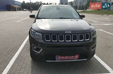 Внедорожник / Кроссовер Jeep Compass 2018 в 