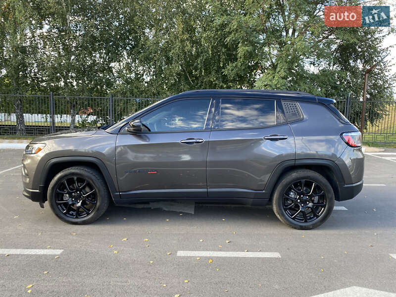 Внедорожник / Кроссовер Jeep Compass 2022 в Киеве