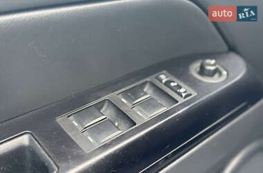 Внедорожник / Кроссовер Jeep Compass 2015 в 