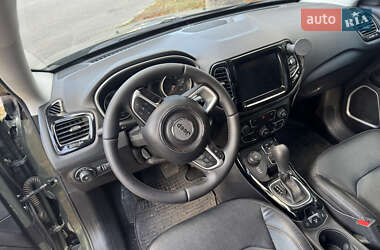 Внедорожник / Кроссовер Jeep Compass 2020 в 
