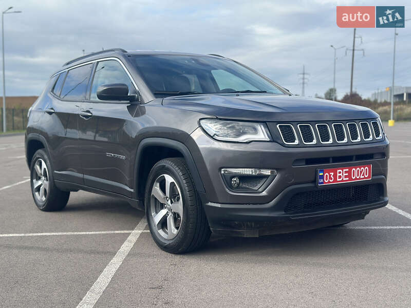 Внедорожник / Кроссовер Jeep Compass 2017 в 
