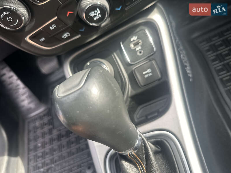 Позашляховик / Кросовер Jeep Compass 2017 в Рівному