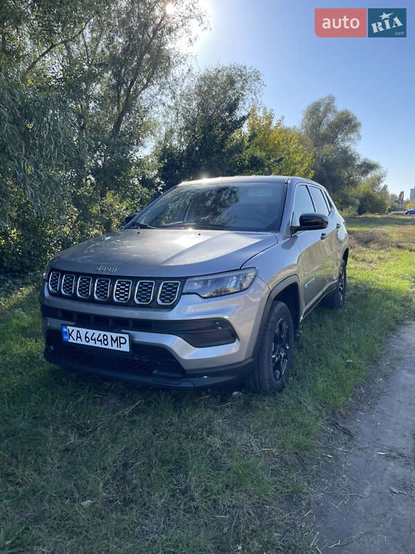 Внедорожник / Кроссовер Jeep Compass 2022 в 
