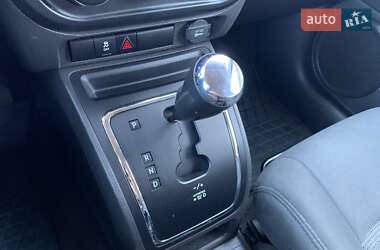 Внедорожник / Кроссовер Jeep Compass 2013 в 