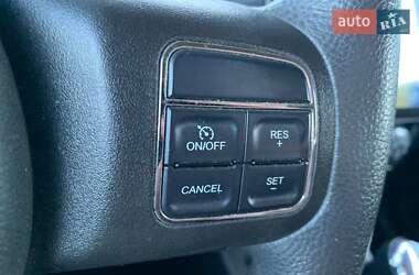 Внедорожник / Кроссовер Jeep Compass 2013 в 