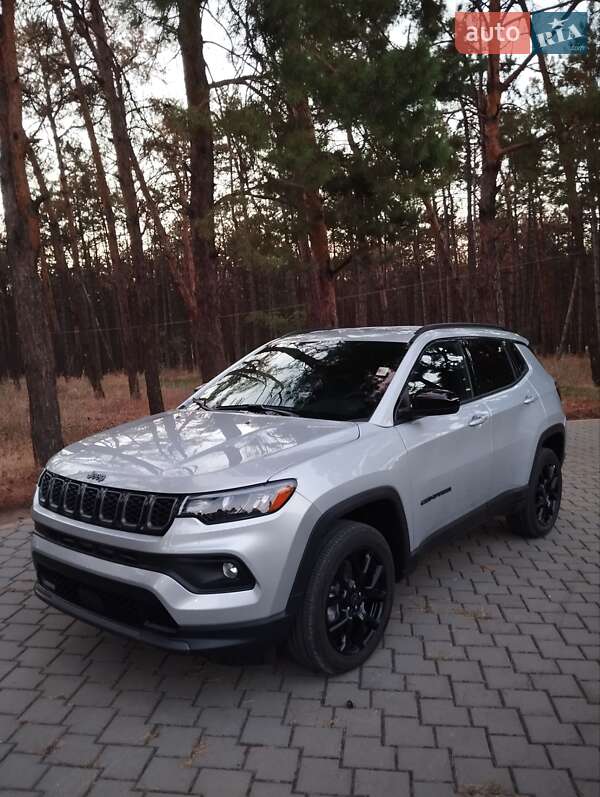 Внедорожник / Кроссовер Jeep Compass 2024 в 