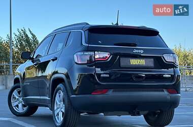 Внедорожник / Кроссовер Jeep Compass 2022 в 