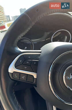 Внедорожник / Кроссовер Jeep Compass 2017 в 