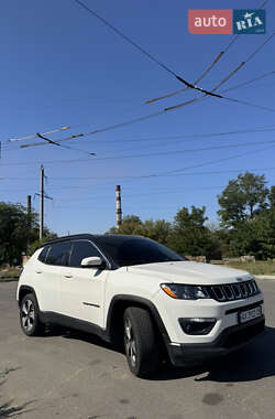 Внедорожник / Кроссовер Jeep Compass 2018 в 