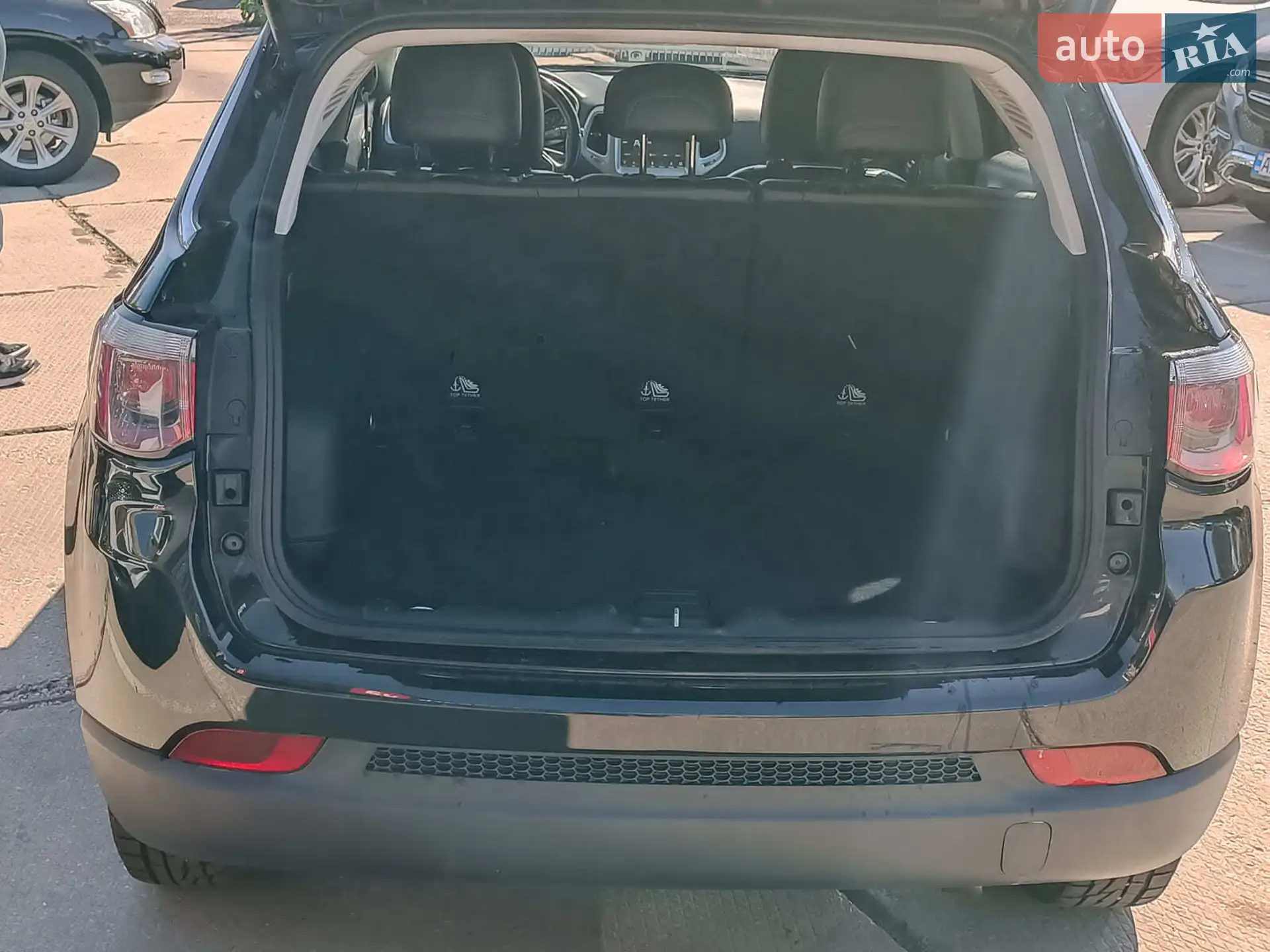 2017 Jeep Compass - мініатюра 12