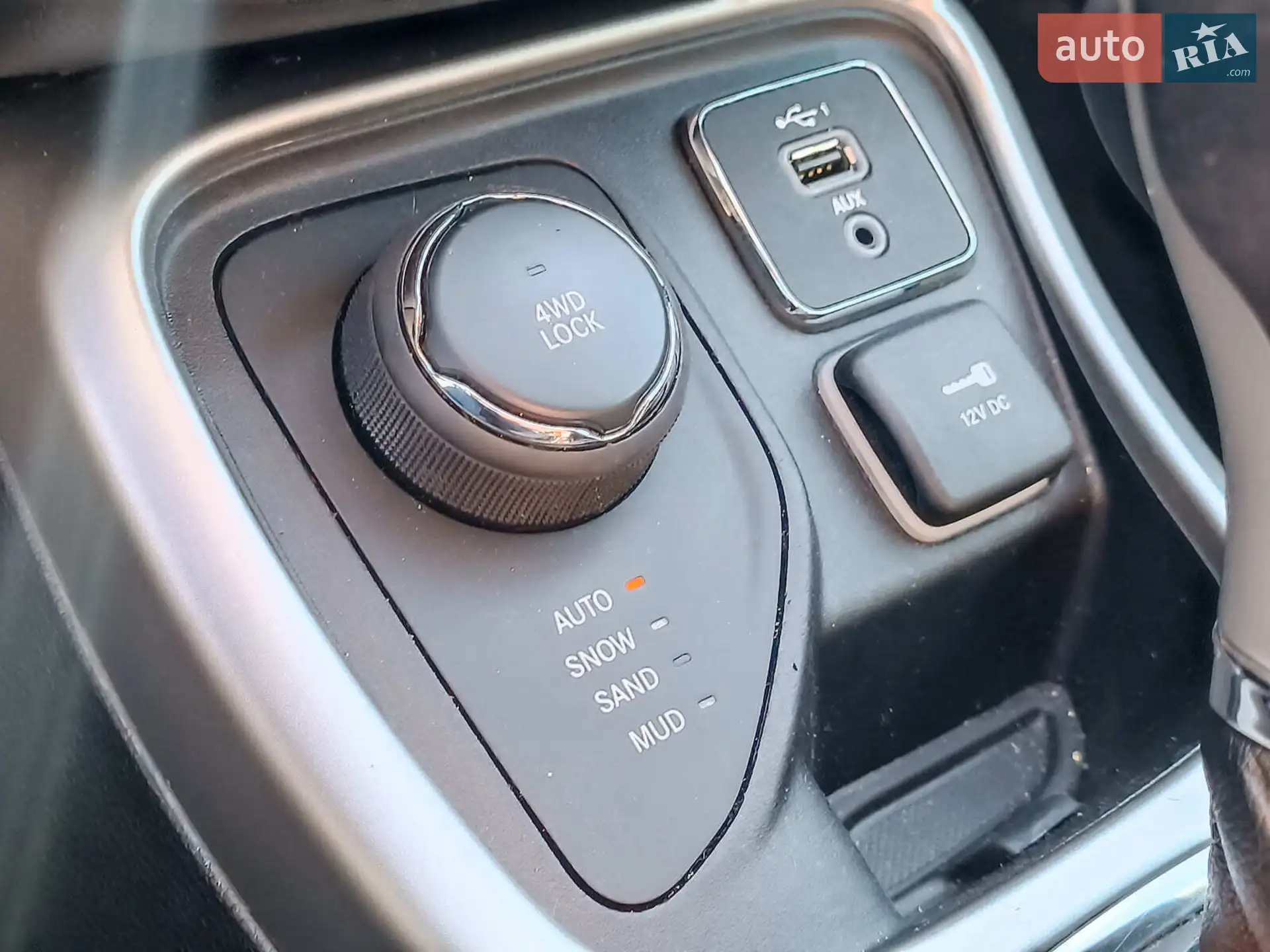 2017 Jeep Compass - мініатюра 30