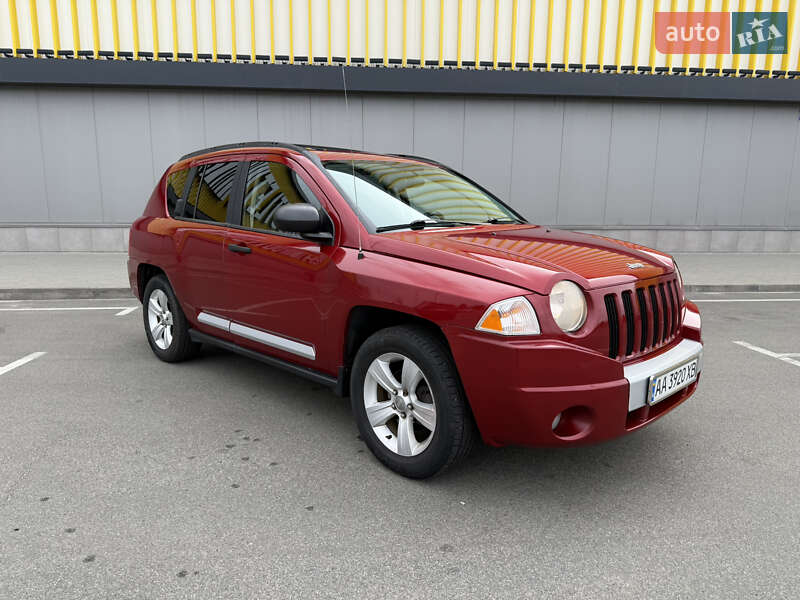 Внедорожник / Кроссовер Jeep Compass 2007 в Киеве