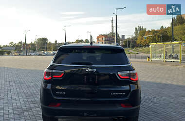Внедорожник / Кроссовер Jeep Compass 2018 в 