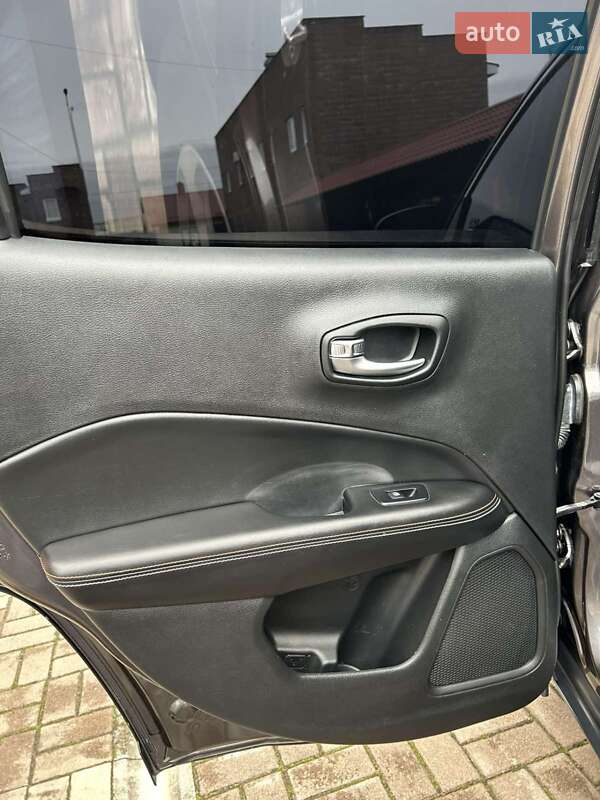Внедорожник / Кроссовер Jeep Compass 2019 в Костополе