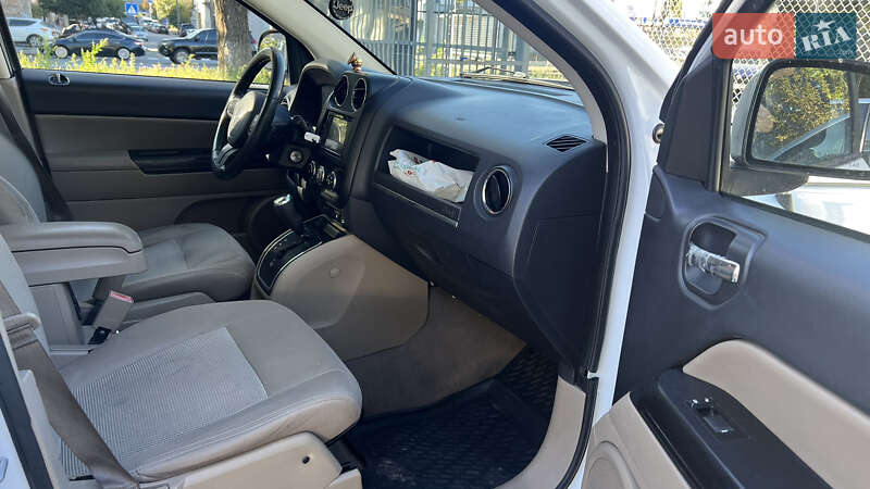 Внедорожник / Кроссовер Jeep Compass 2011 в Киеве
