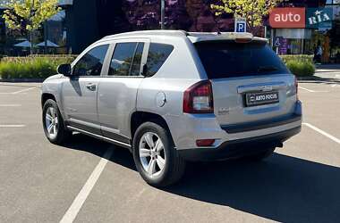 Внедорожник / Кроссовер Jeep Compass 2016 в 