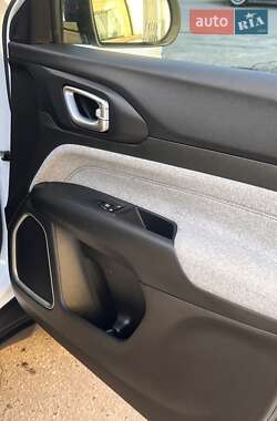 Внедорожник / Кроссовер Jeep Compass 2023 в 