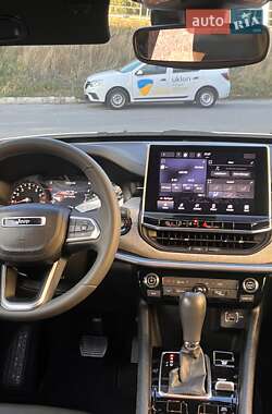 Внедорожник / Кроссовер Jeep Compass 2023 в 