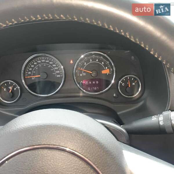 Внедорожник / Кроссовер Jeep Compass 2014 в Харькове