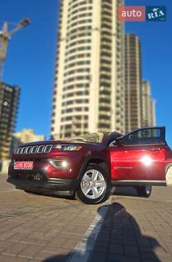 Внедорожник / Кроссовер Jeep Compass 2022 в 