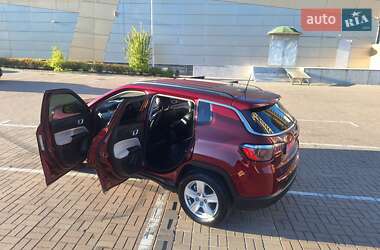 Внедорожник / Кроссовер Jeep Compass 2022 в 
