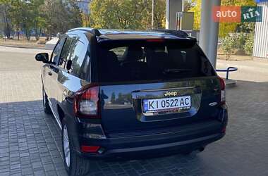Внедорожник / Кроссовер Jeep Compass 2013 в 