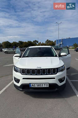 Внедорожник / Кроссовер Jeep Compass 2019 в 