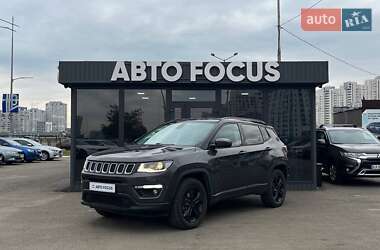 Внедорожник / Кроссовер Jeep Compass 2018 в 