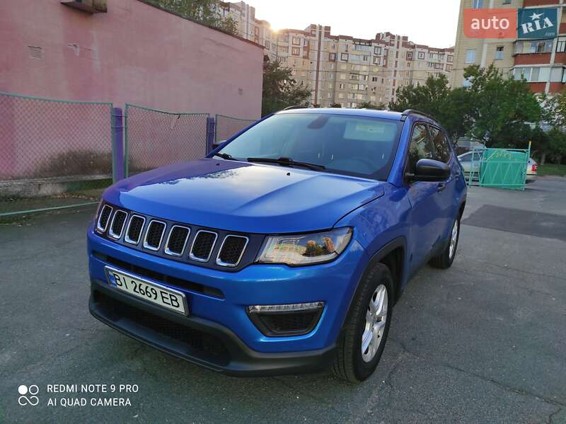 Внедорожник / Кроссовер Jeep Compass 2017 в Киеве