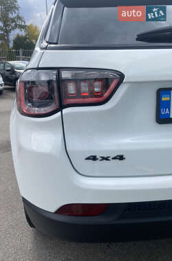 Внедорожник / Кроссовер Jeep Compass 2022 в 