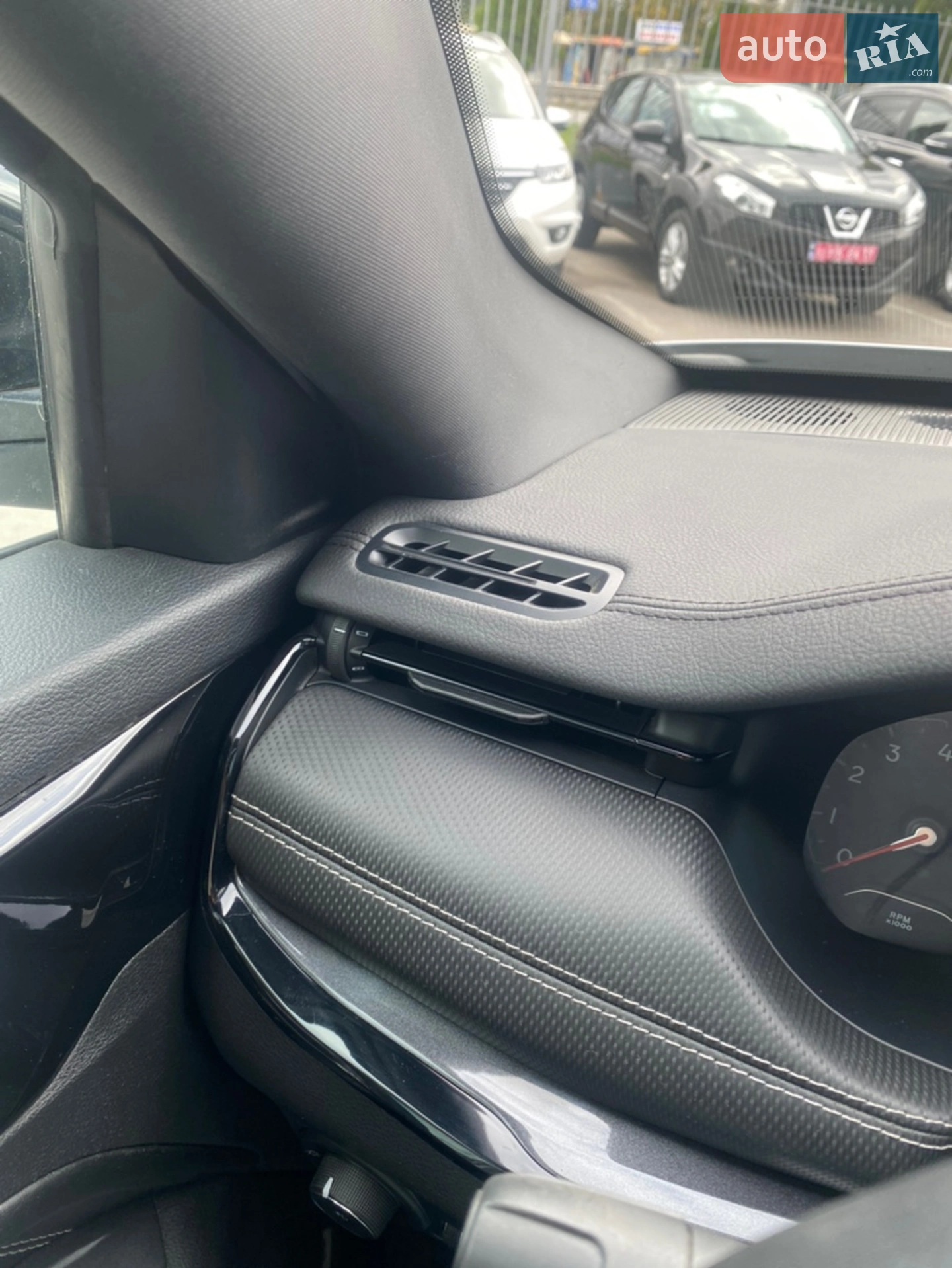 2022 Jeep Compass - мініатюра 28