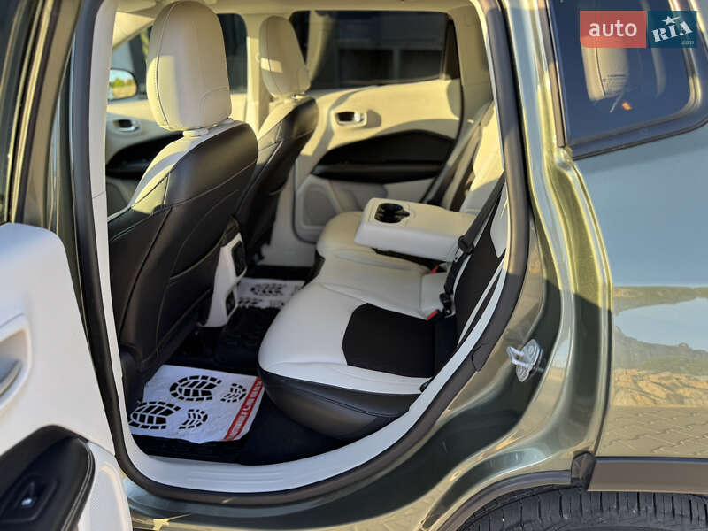 Внедорожник / Кроссовер Jeep Compass 2018 в Калуше