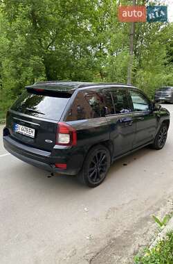 Внедорожник / Кроссовер Jeep Compass 2015 в 