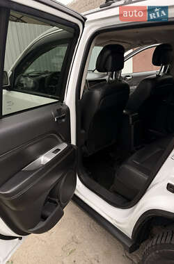 Внедорожник / Кроссовер Jeep Compass 2015 в 