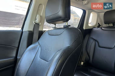 Внедорожник / Кроссовер Jeep Compass 2019 в 