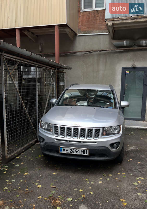 Внедорожник / Кроссовер Jeep Compass 2013 в Днепре