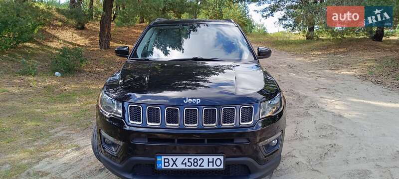 Внедорожник / Кроссовер Jeep Compass 2017 в Славуте