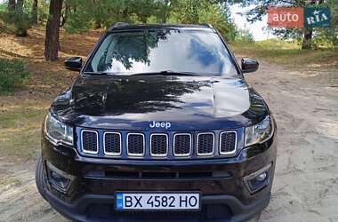 Внедорожник / Кроссовер Jeep Compass 2017 в 