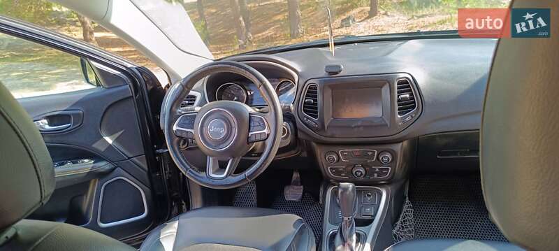 Внедорожник / Кроссовер Jeep Compass 2017 в Славуте