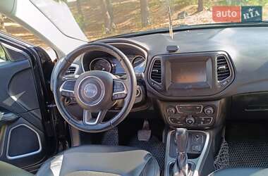 Внедорожник / Кроссовер Jeep Compass 2017 в 