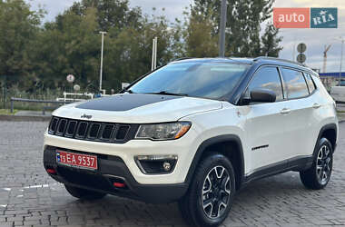Внедорожник / Кроссовер Jeep Compass 2019 в 