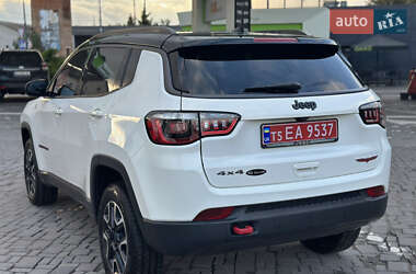 Внедорожник / Кроссовер Jeep Compass 2019 в 