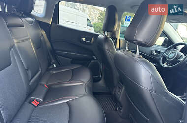 Внедорожник / Кроссовер Jeep Compass 2019 в 