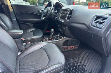 Внедорожник / Кроссовер Jeep Compass 2019 в 