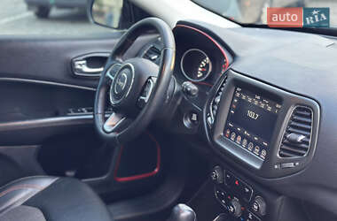 Внедорожник / Кроссовер Jeep Compass 2019 в 