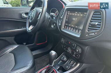 Внедорожник / Кроссовер Jeep Compass 2019 в 