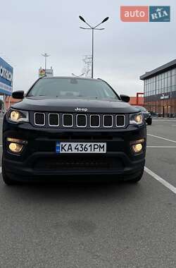 Внедорожник / Кроссовер Jeep Compass 2017 в 