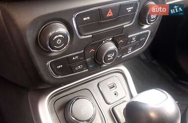 Внедорожник / Кроссовер Jeep Compass 2018 в 