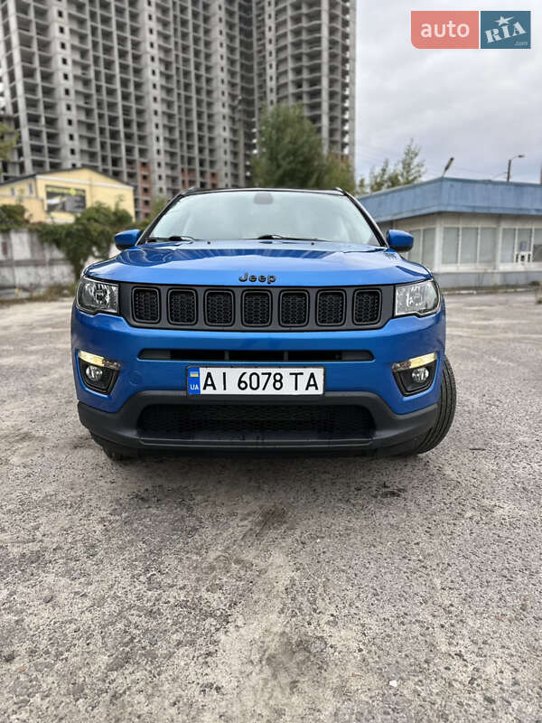 Внедорожник / Кроссовер Jeep Compass 2020 в Киеве